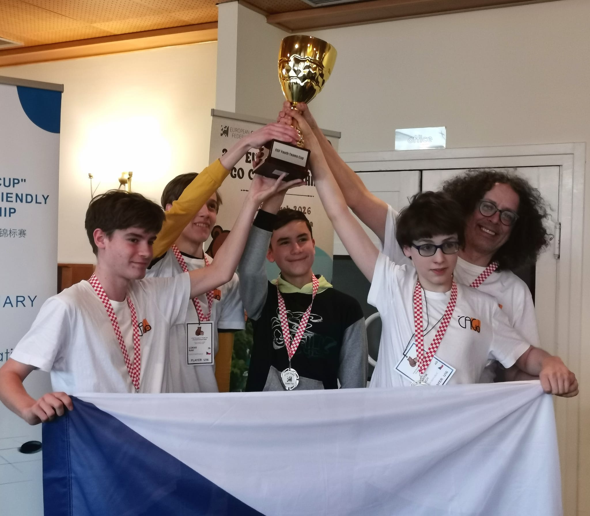 Čeští junioři ovládli historicky první EGF Youth Teams Cup
